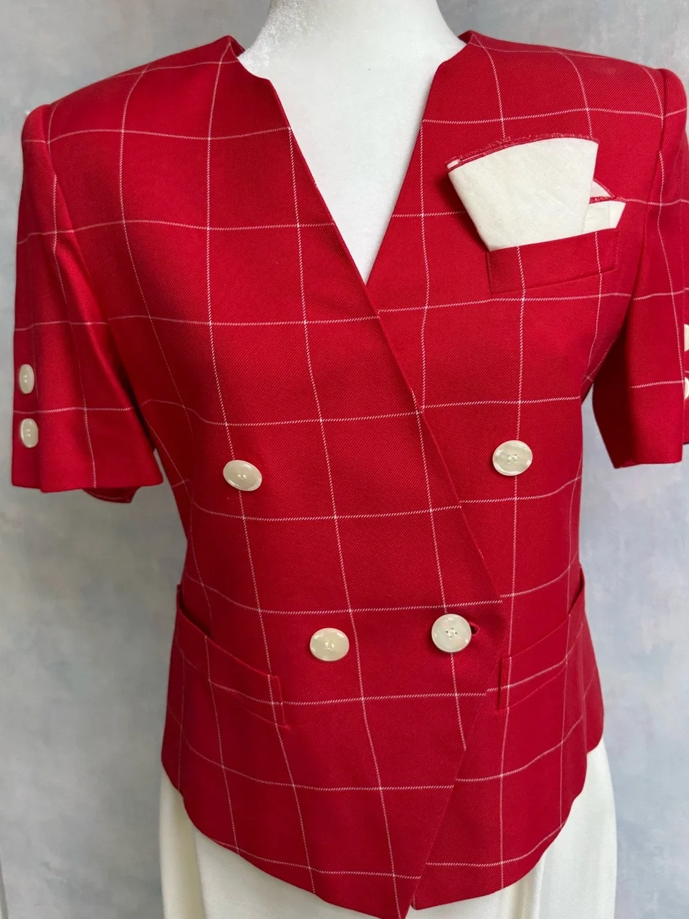 Like New Kasper ASL Red & White Window Pane Short Sleeve Jacket w White Skirt - Picture 2 of 16